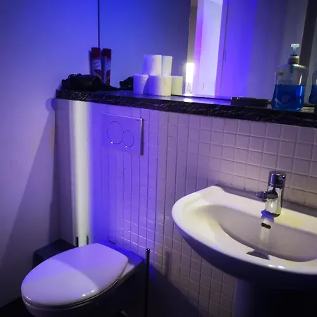 Historic & Modern 2 Bed - Free Parking * Bradford (West Yorkshire)