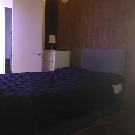 Historic & Modern 2 Bed - Free Parking *